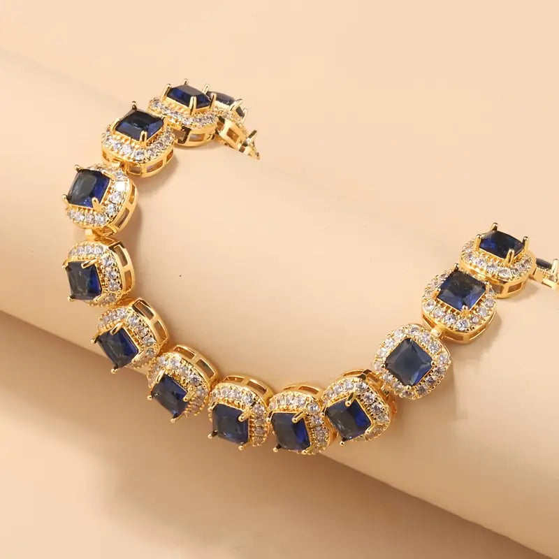 SQUARE CHARM BRACELET