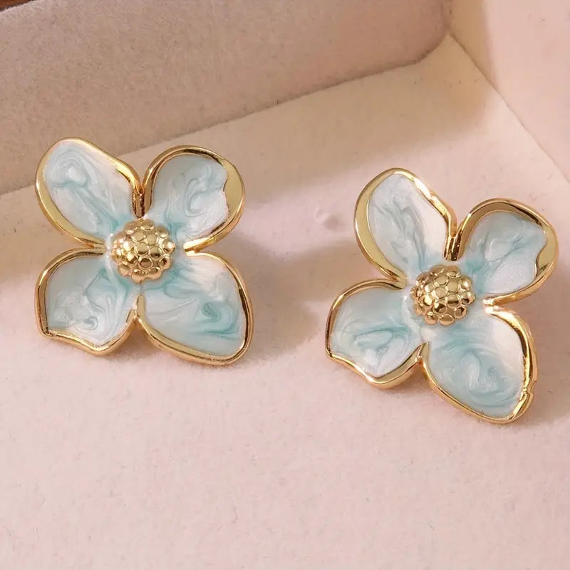 CHARMING FLORAL EARRINGS