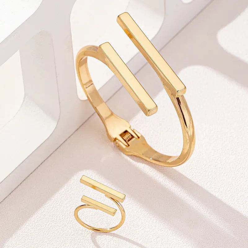 GEOMETRIC GOLD PLATED BRACELET