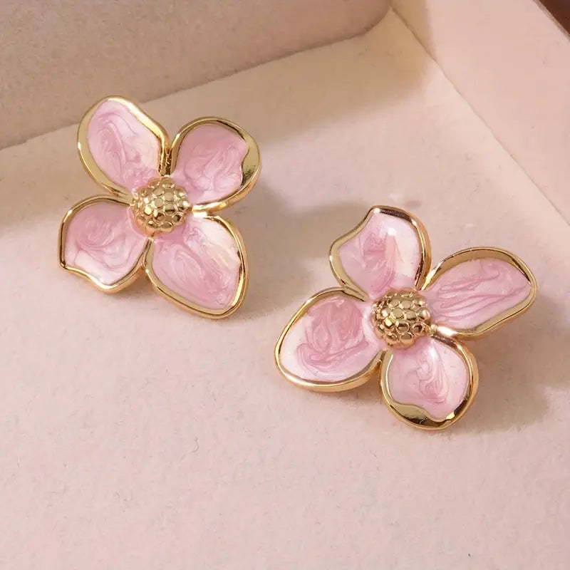 CHARMING FLORAL EARRINGS