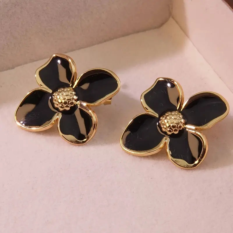 CHARMING FLORAL EARRINGS