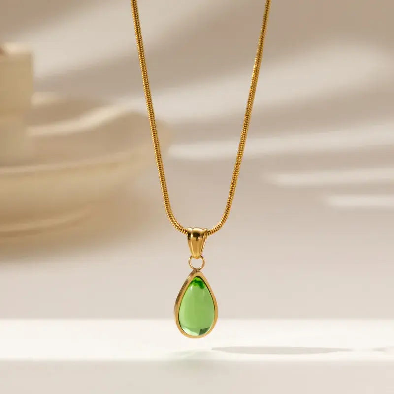 TEARDROP MOON EYE GREEN PENDANT NECKLACE