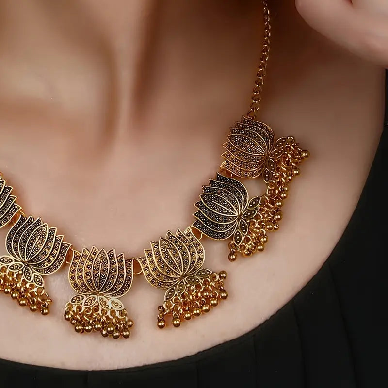 RETRO LOTUS NECKLACE