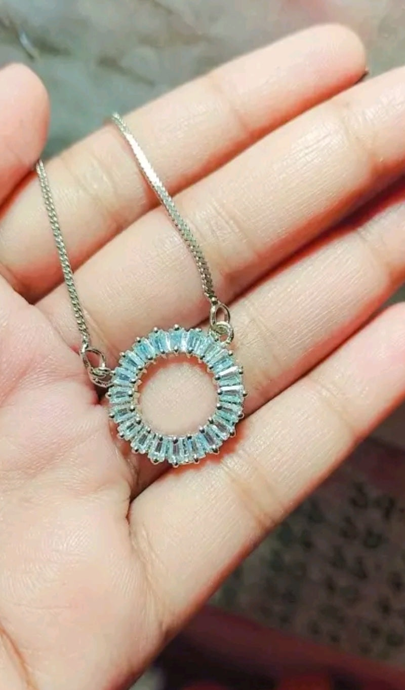 Round Pendant