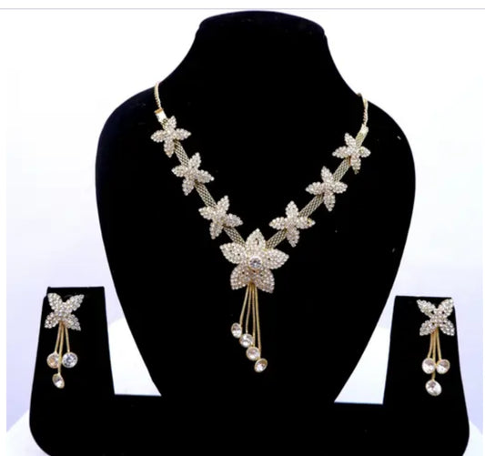 Floral Diamont Necklace Set