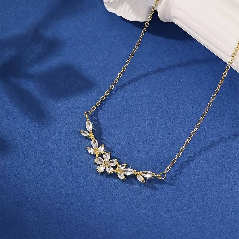 FLORAL LEAF NECKLACE