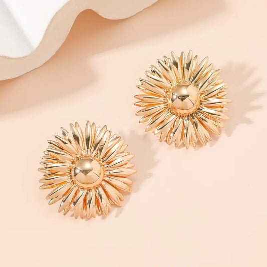 FLOWER SHAPED EARRINGS