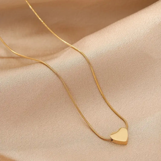 THREE DIMENSIONAL HEART NECKLACE