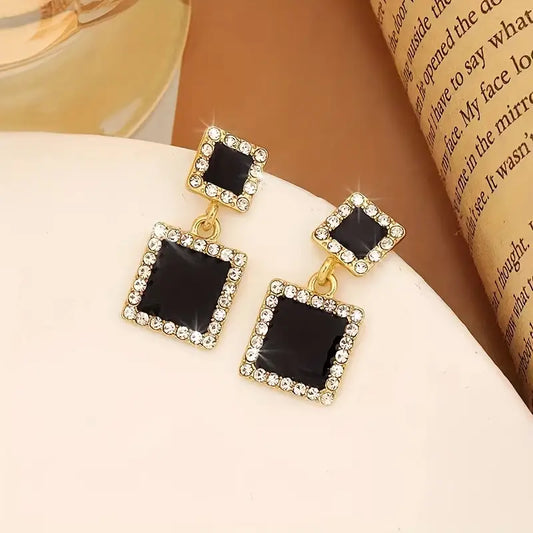 BLACK SQUARE EARRINGS