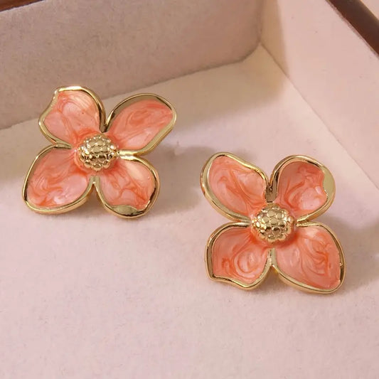 CHARMING FLORAL EARRINGS