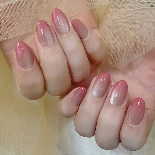 OVAL SHAPED NAILS