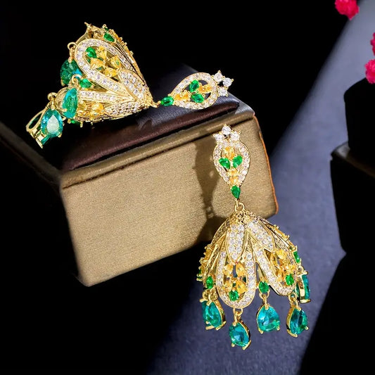 UNIQUE GREEN EARRINGS