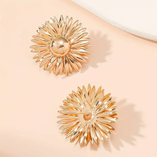 FLOWER SHAPED EARRINGS