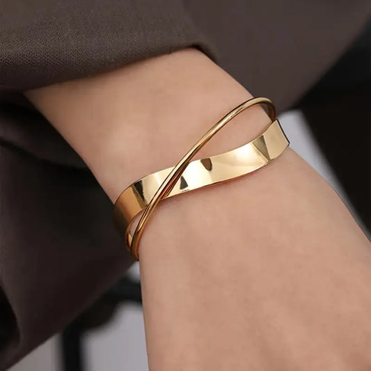 CROSSOVER BRACELET