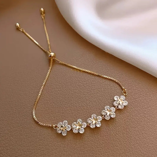 ADJUSTABLE FLOWER BRACELET